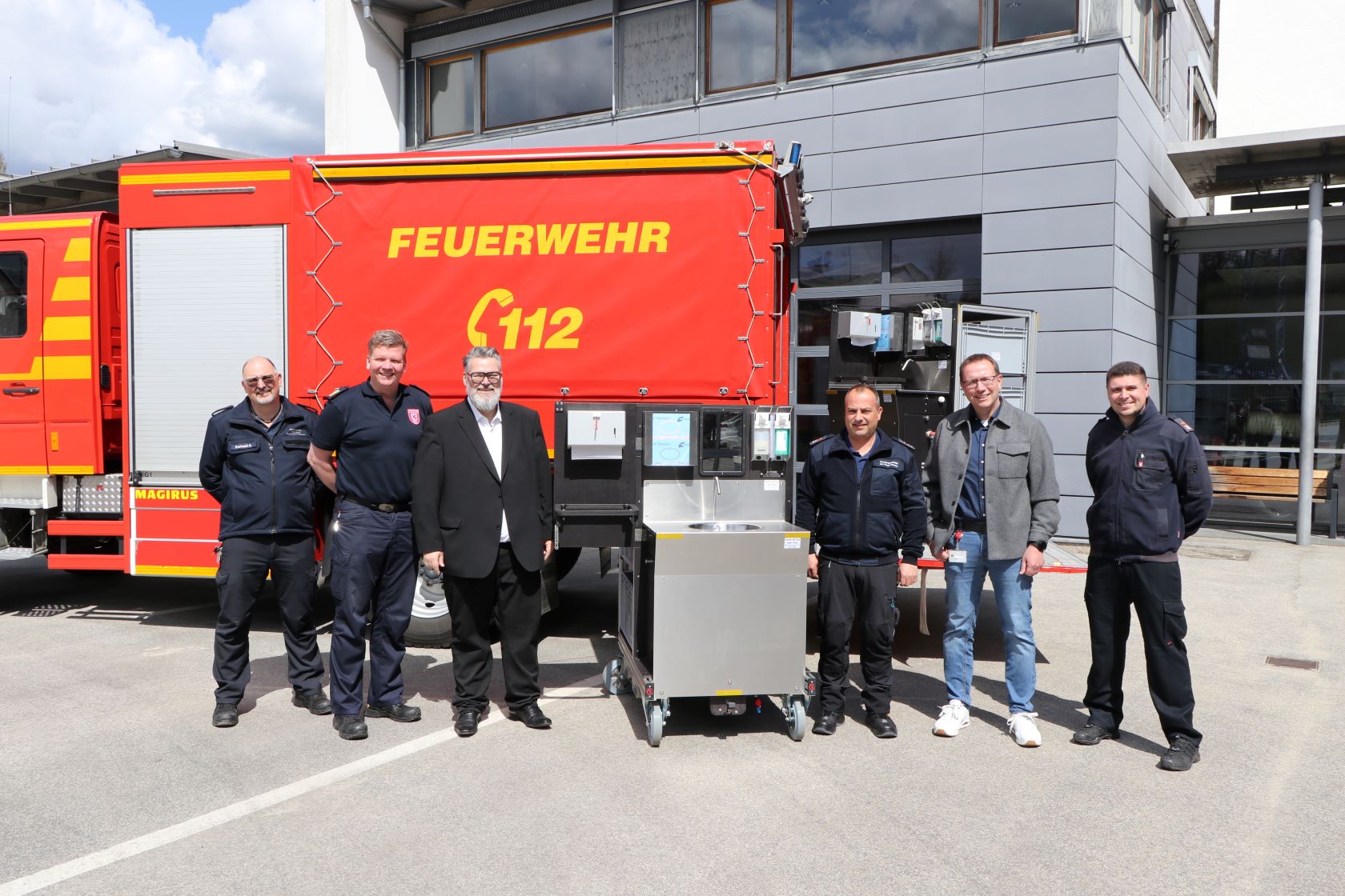 Hygiene-Rollcontainer für die Feuerwehren Hauptwache und Heining ...